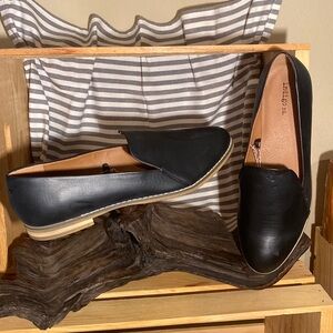 Indigo Rd. Loafers - Black w/Tan #39